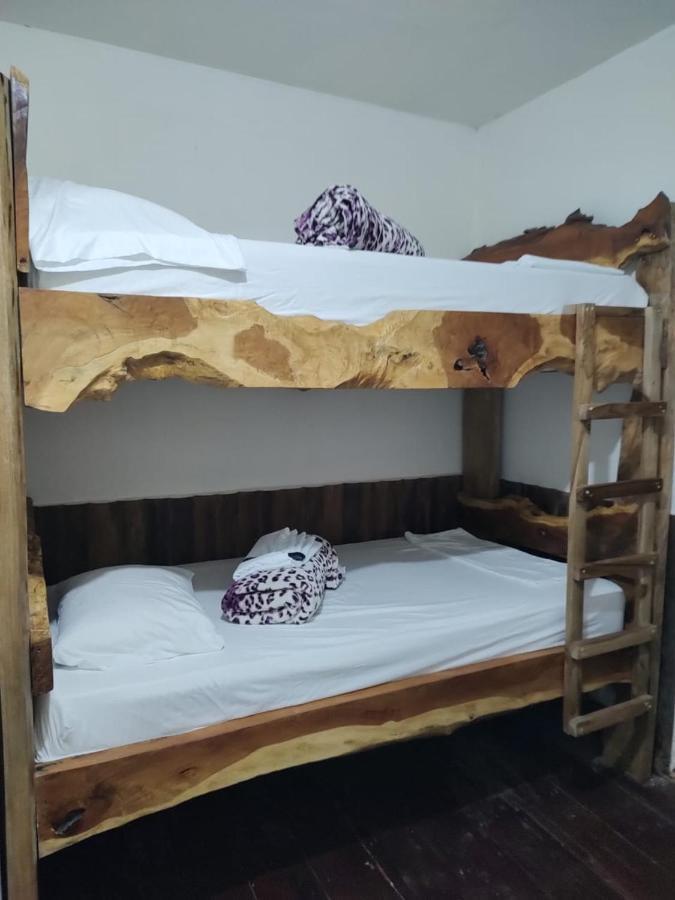 Guest house Hostal Casa Madrigal *